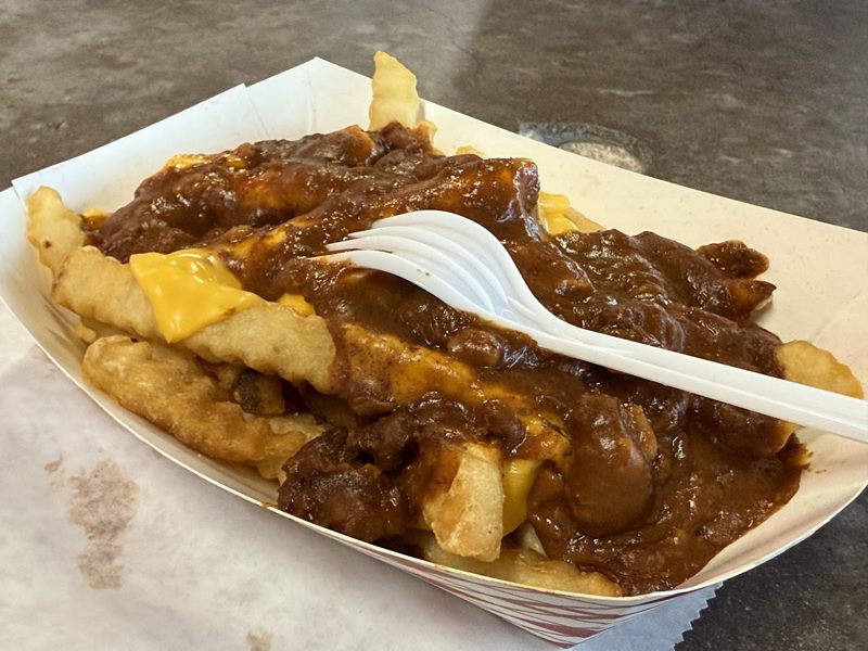 Lou's Burgers food